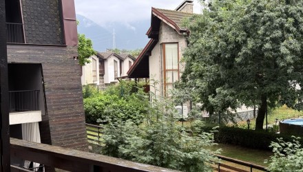 Cozy Studio with a Balcony and Outdoor Pool — Only 9 km from Bansko